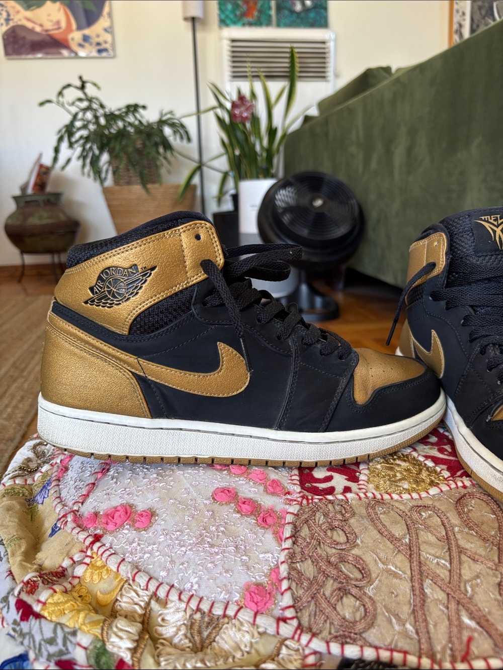 Air Jordan 1 Retro High “Melo” - Picture 5 of 10
